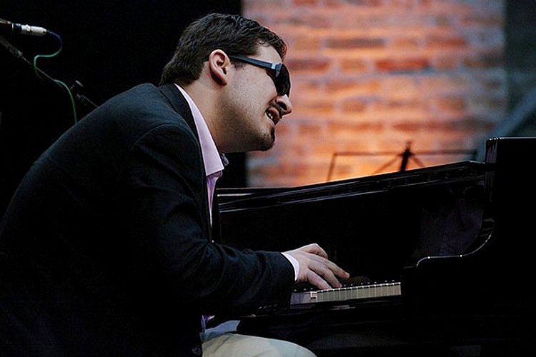 Szakcsi Lakatos Róbert's Gyp-bop feat. Roby Lakatos Szakcsi Lakatos Róbert's Gyp-bop feat. Roby Lakatos