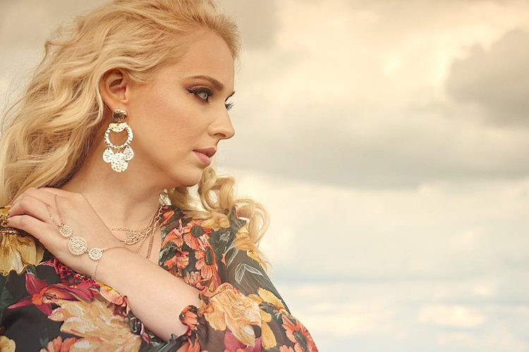 Szőke Nikoletta - előszilveszteri Gipsy Queen Live Extra