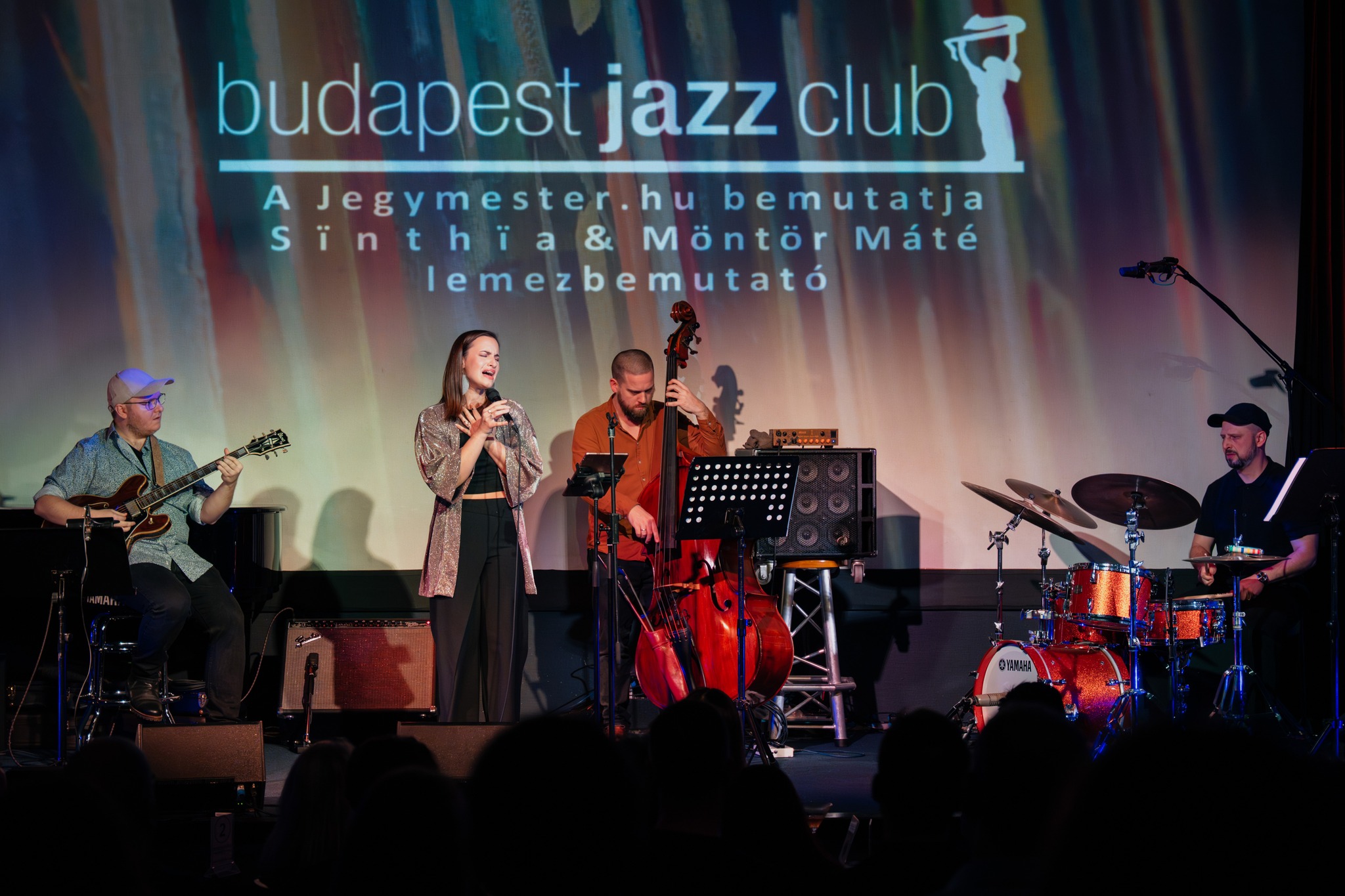 A jegymester.hu bemutatja: S ï n t h ï a & Möntör Máté Quartet - lemezbemutató koncert