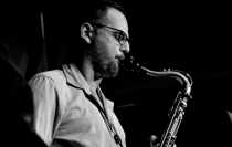 Ávéd János Quintet feat. Kosztolánszki Dominik Ávéd János Quintet feat. Kosztolánszki Dominik