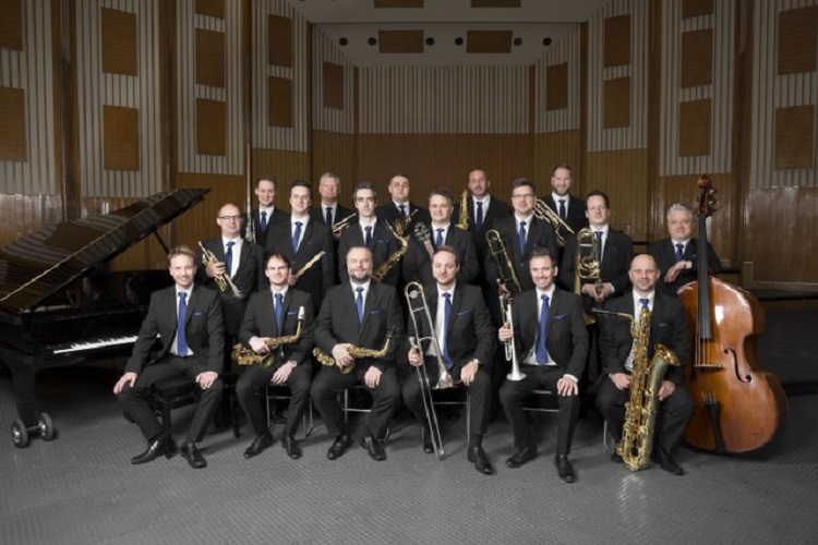 Budapest Jazz Orchestra: Zakar Zoltán - Az Erdő Titkai Budapest Jazz Orchestra: Zakar Zoltán - Az Erdő Titkai