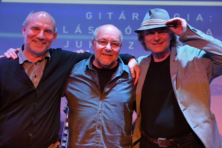 Guitarmagic - László Attila & Juhász Gábor & Gyárfás István Guitarmagic - László Attila & Juhász Gábor & Gyárfás István