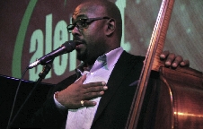 Christian McBride Trio (USA) 